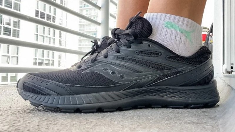 best shoes for gym teachers