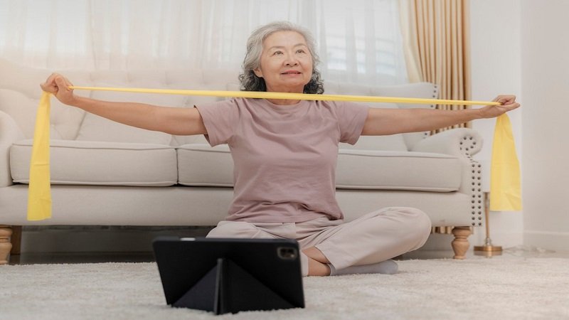 best fitness bands for older person