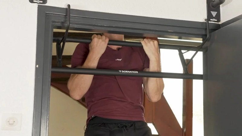 best telescopic pull up bars