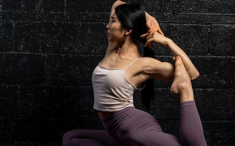 Best Womens Yoga Tops